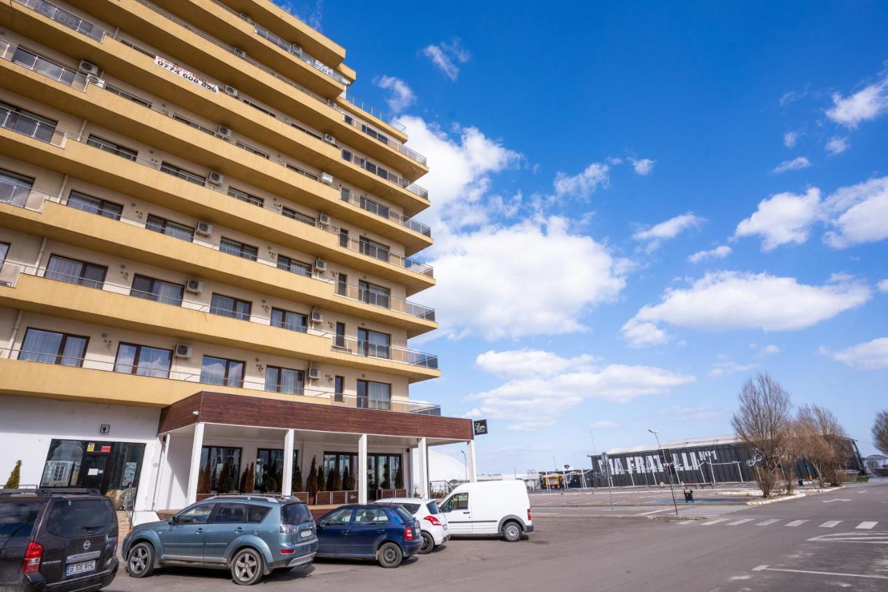 Summerland Sea-View Luxury Apartment Мамая Екстериор снимка
