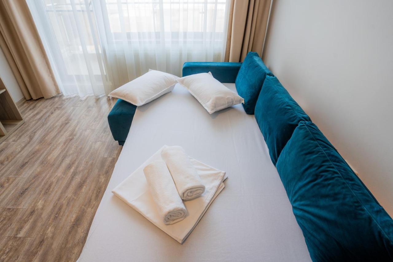 Summerland Sea-View Luxury Apartment Мамая Екстериор снимка