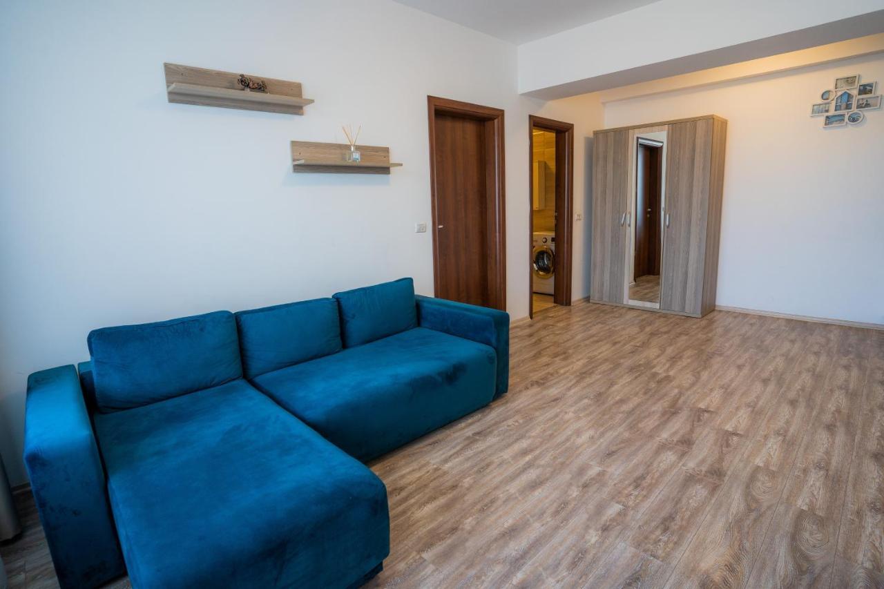 Summerland Sea-View Luxury Apartment Мамая Екстериор снимка