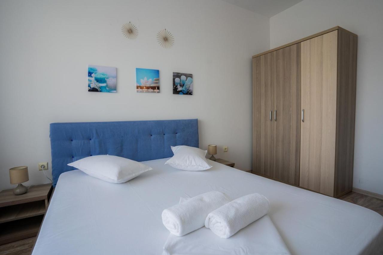 Summerland Sea-View Luxury Apartment Мамая Екстериор снимка