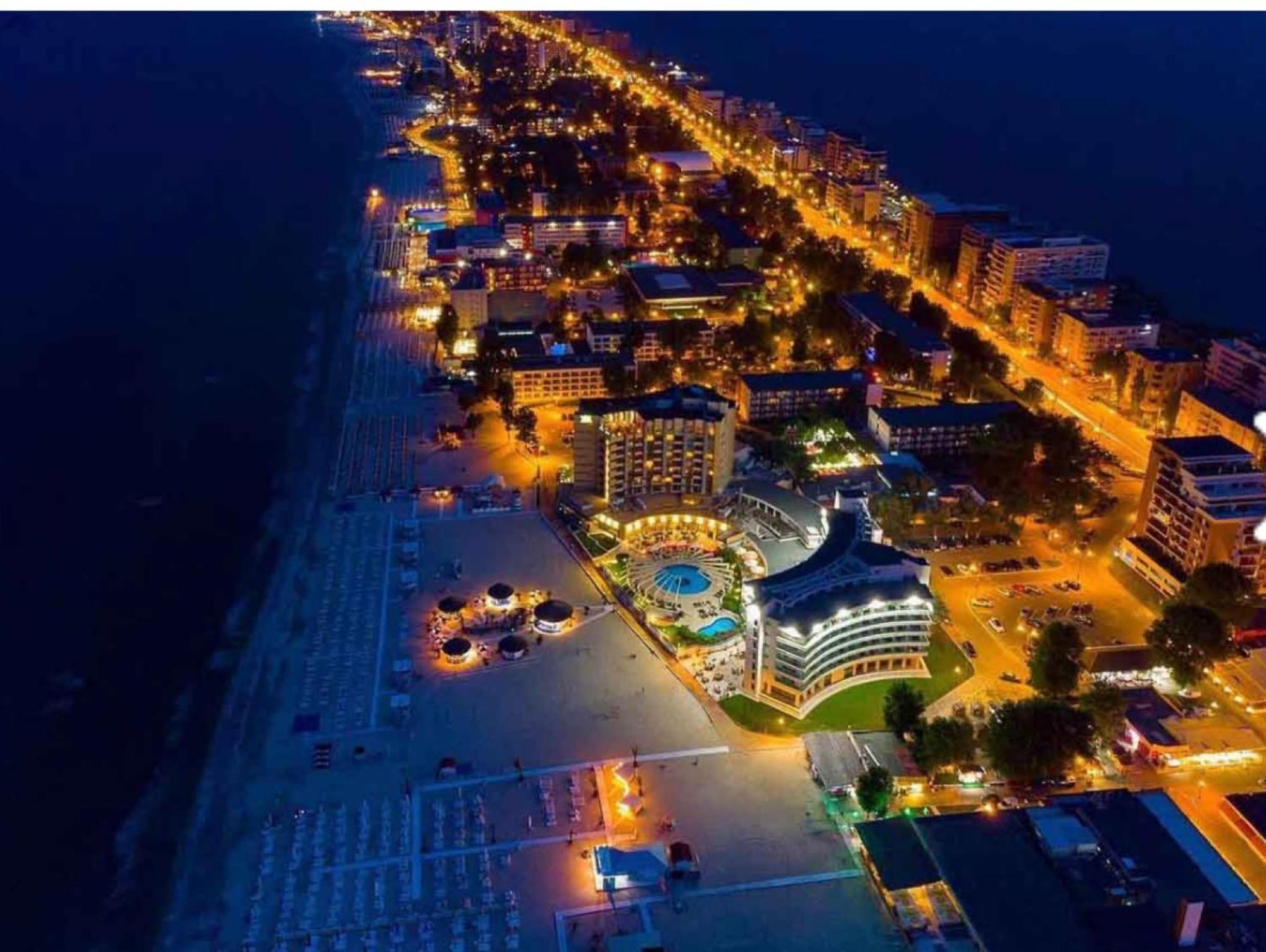 Summerland Sea-View Luxury Apartment Мамая Екстериор снимка