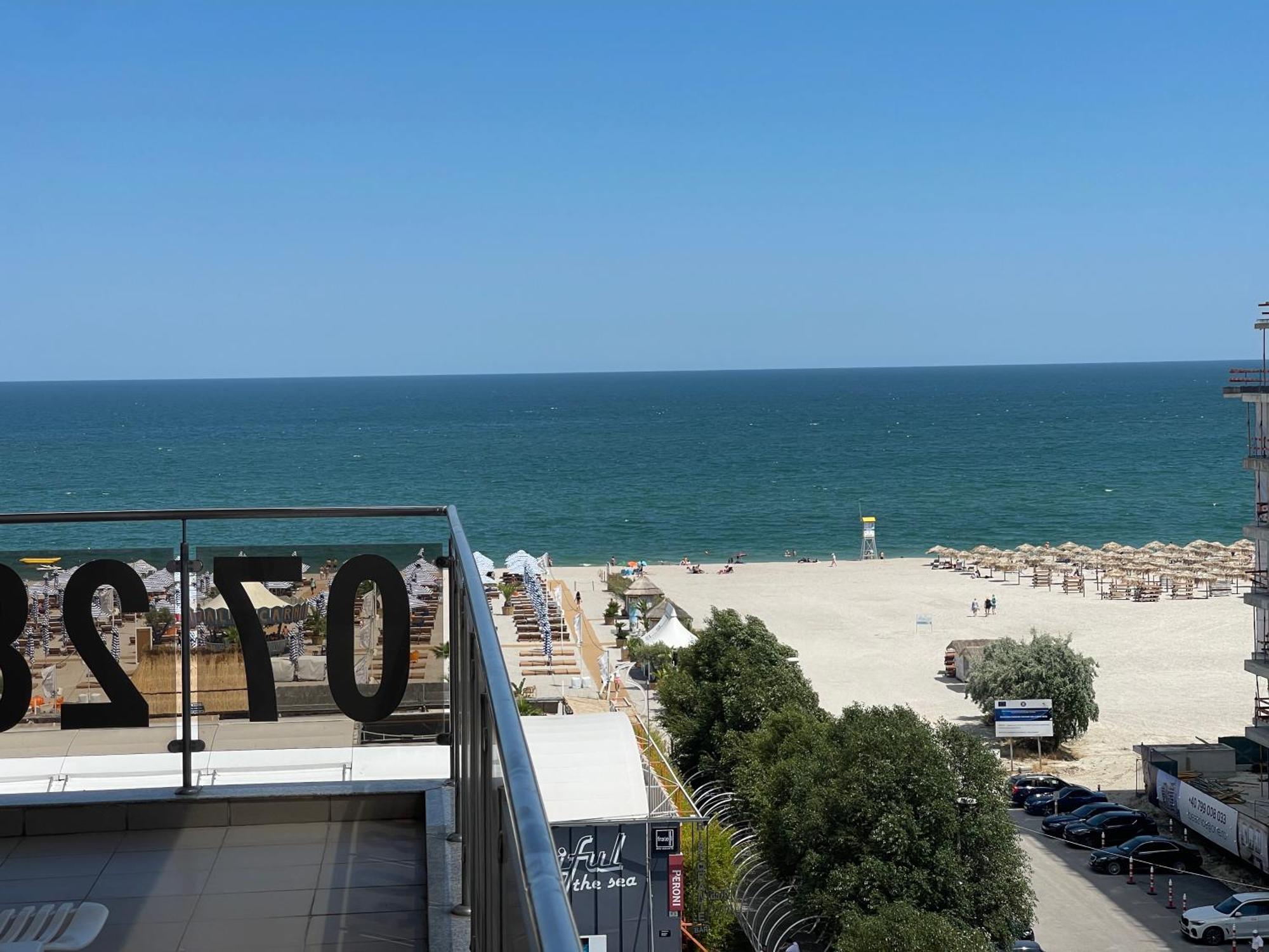 Summerland Sea-View Luxury Apartment Мамая Екстериор снимка
