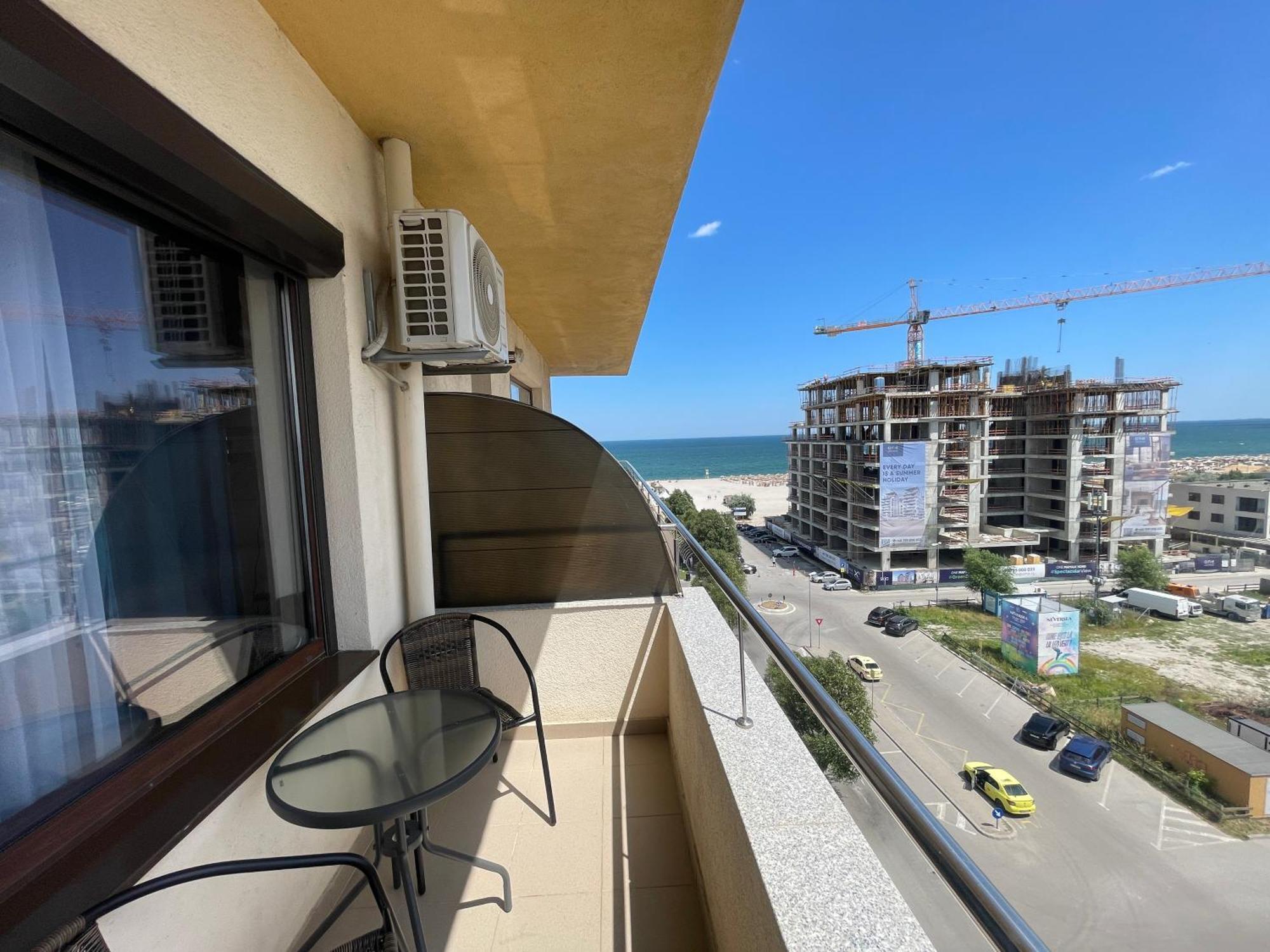 Summerland Sea-View Luxury Apartment Мамая Екстериор снимка