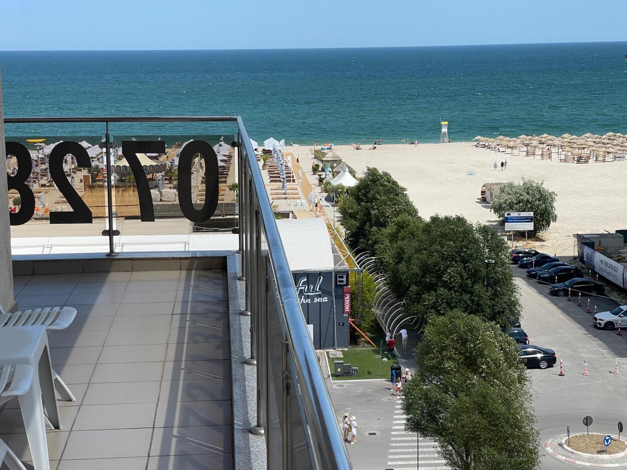 Summerland Sea-View Luxury Apartment Мамая Екстериор снимка