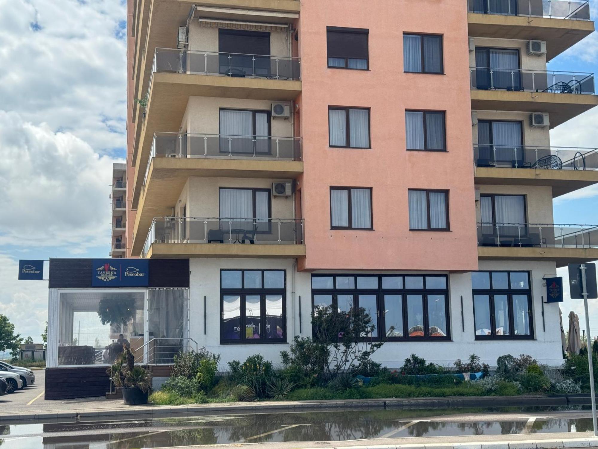 Summerland Sea-View Luxury Apartment Мамая Екстериор снимка