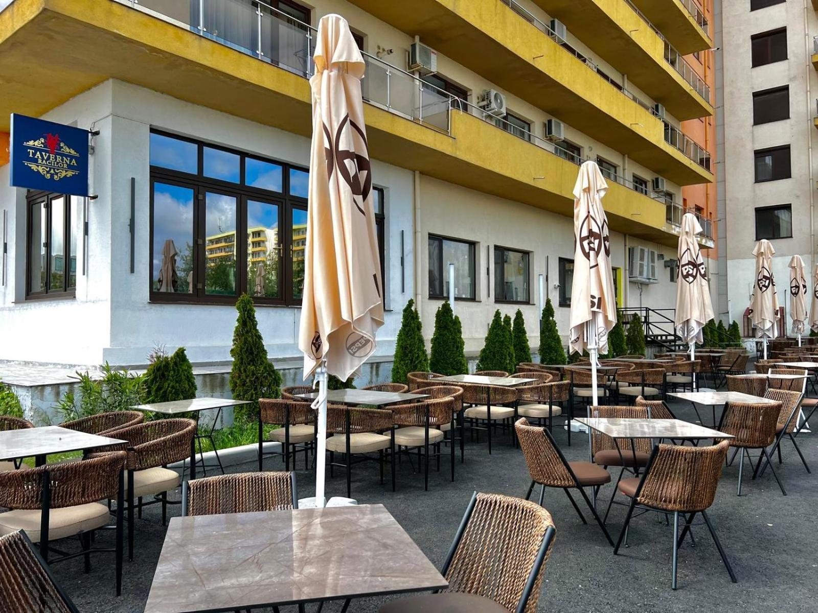 Summerland Sea-View Luxury Apartment Мамая Екстериор снимка
