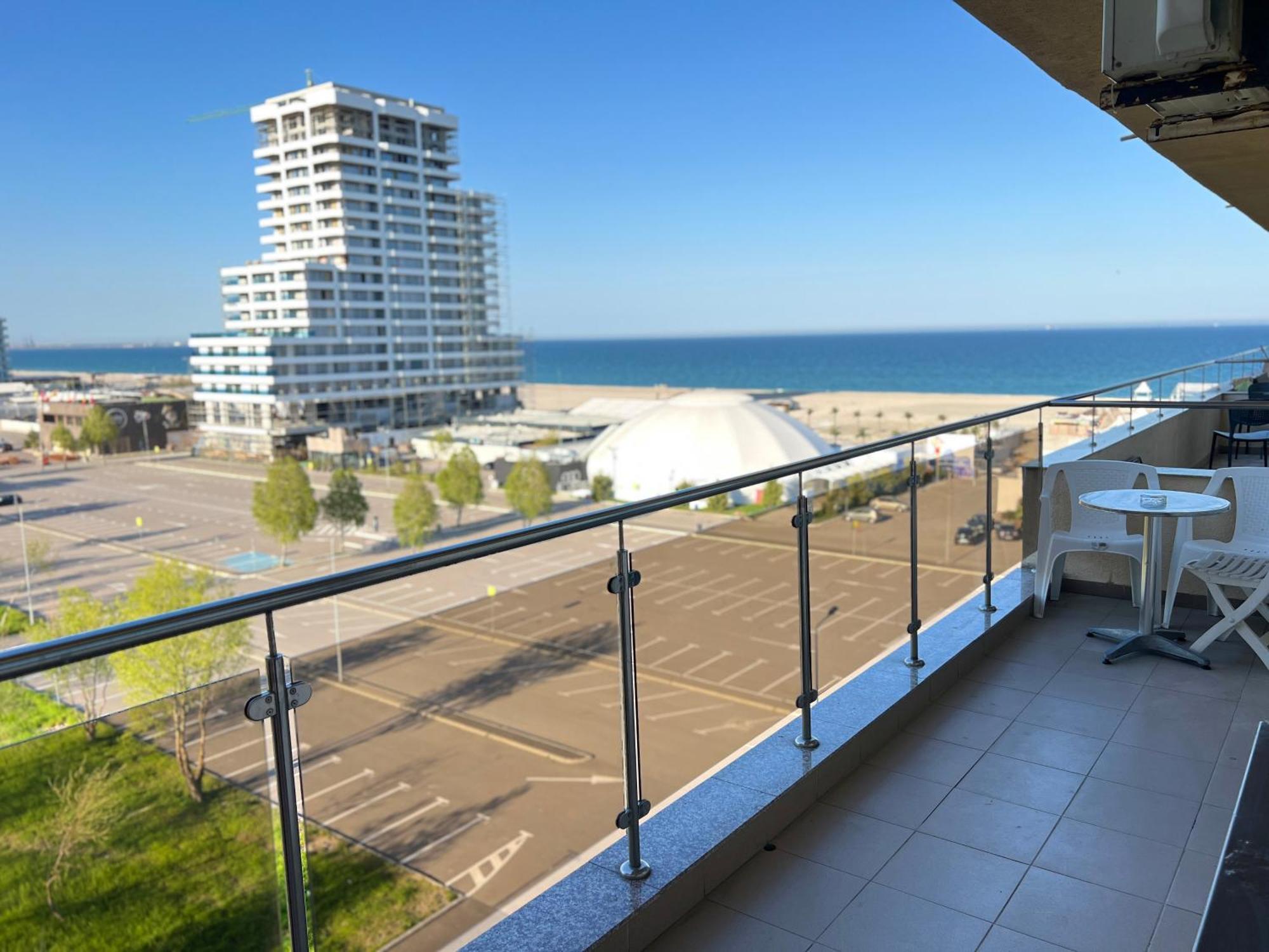Summerland Sea-View Luxury Apartment Мамая Екстериор снимка