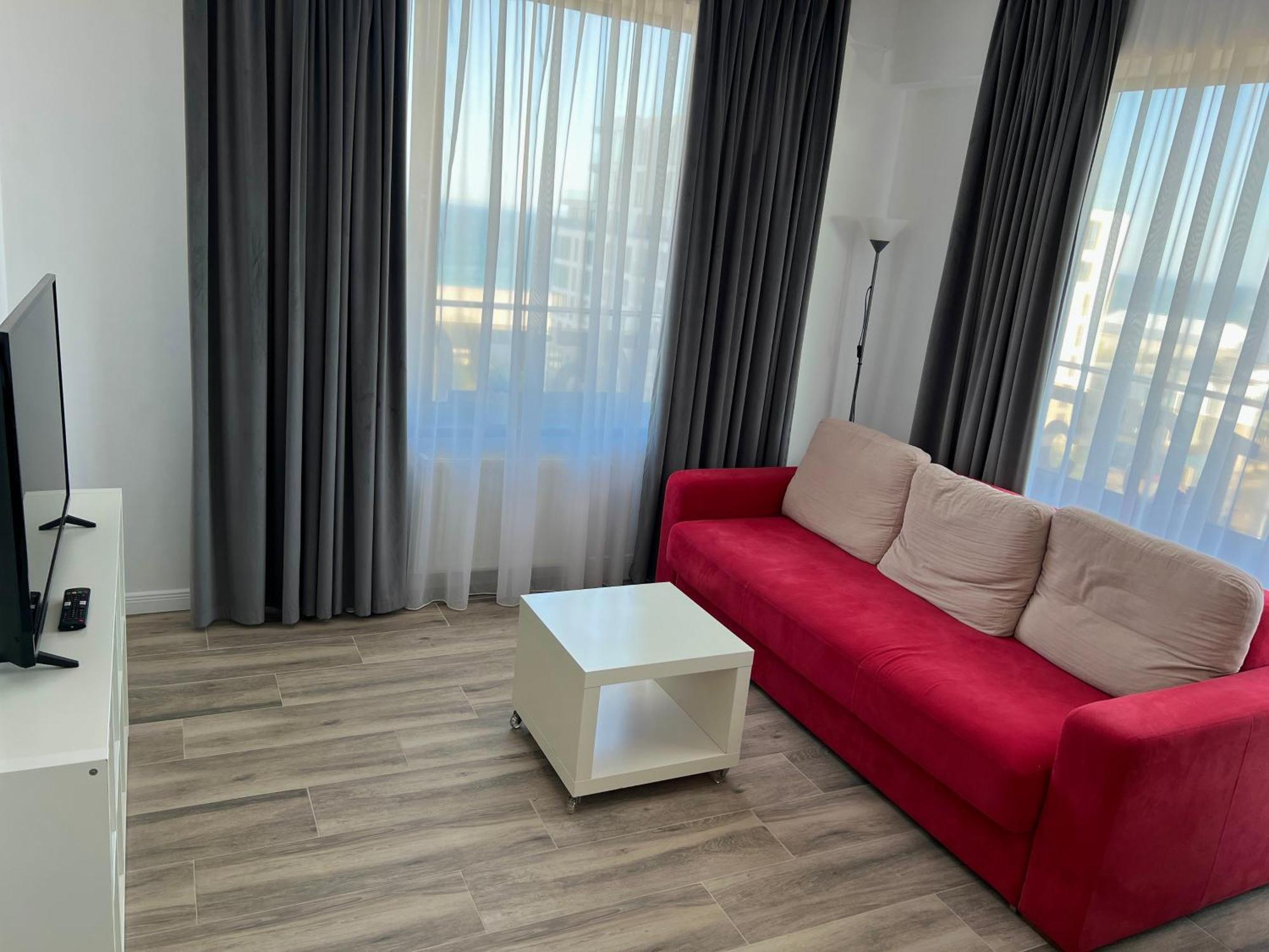 Summerland Sea-View Luxury Apartment Мамая Екстериор снимка